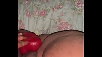 Русская молодая брюнетка впервые в реальной жизни занялась вагинально-анальным трахом